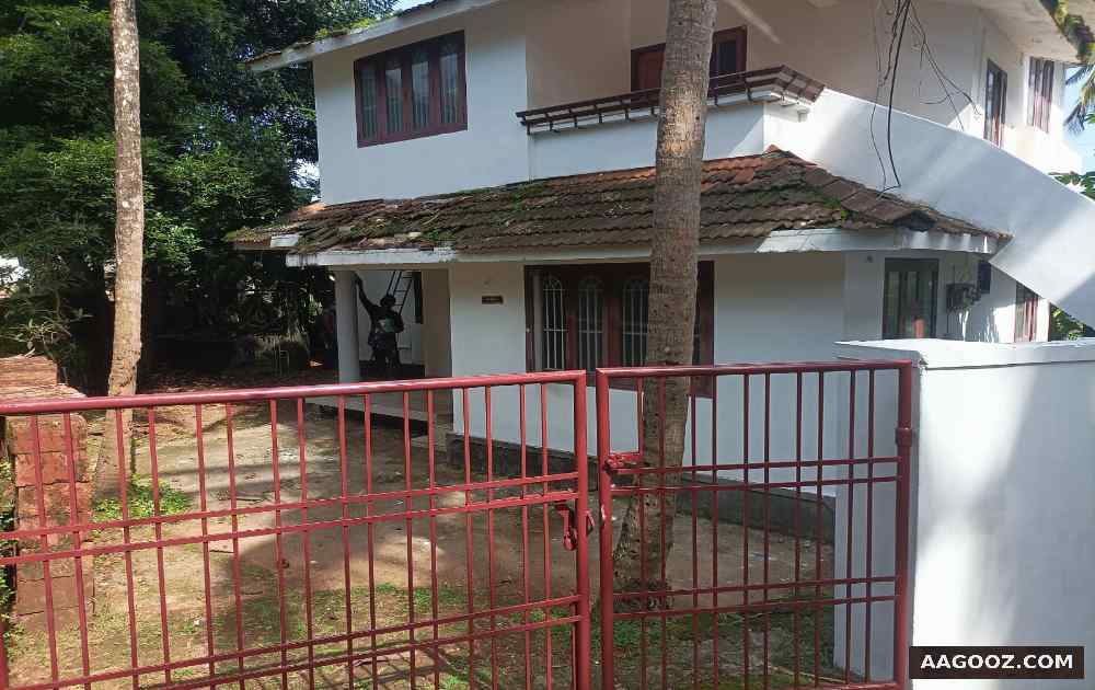 House-at-Farook-College-Ramanatukara-for-Rent
