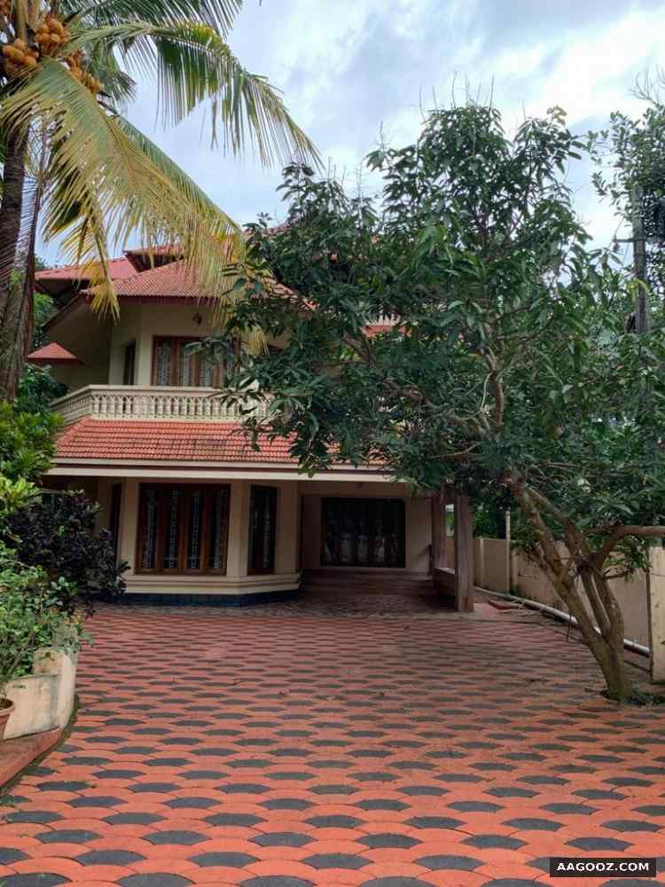 4BHK-house-in-15-cent-land-for-sale-Changanassery-Kottayam